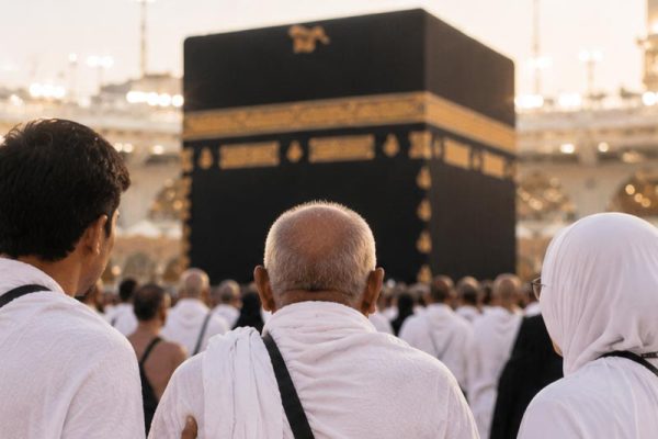 10 Masalah yang Sering Terjadi Saat Umroh & Cara Mengatasinya
